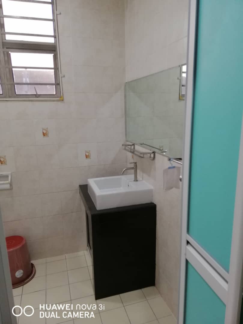 Taman Prima Tropika 2 Storey House, Serdang - photo 3