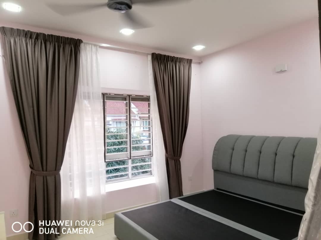 Taman Prima Tropika 2 Storey House, Serdang - photo 4