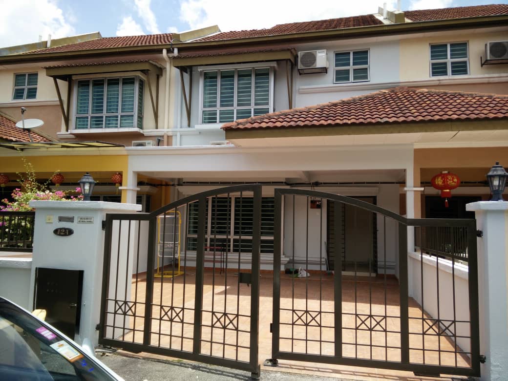 Taman Prima Tropika 2 Storey House, Serdang - photo 7