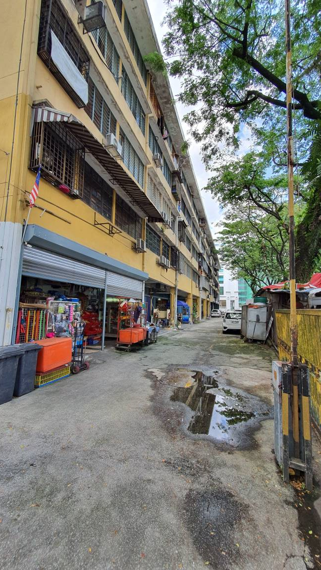 Jubilee Court Jln Loke Yew - photo 3