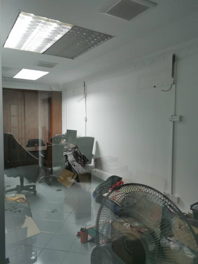 Desa Tun Razak, 2 Sty Factory Warehouse, 30x100 - photo 4