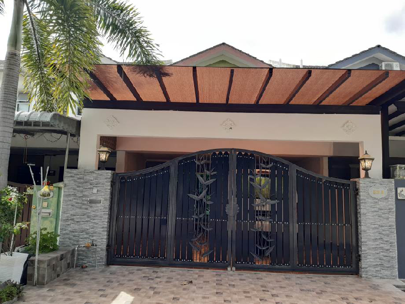 KLEBANG RIA DOUBLE STOREY HOUSE FOR SALE - photo 1