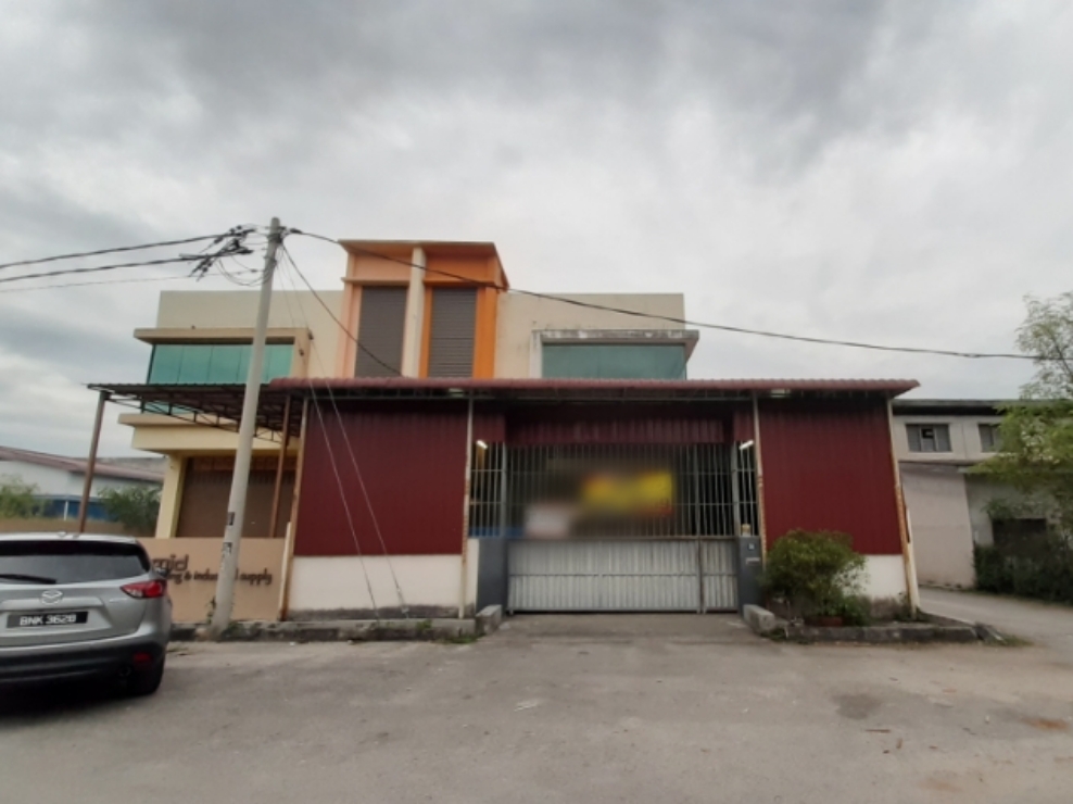 SEMI D 2 HALF STOREY FACTORY PENGKALAN FOR SALE