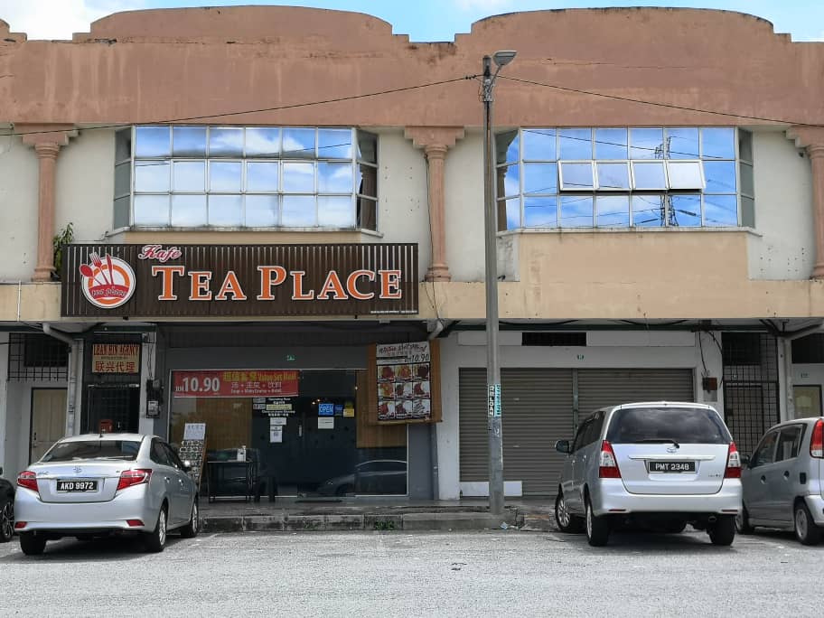 1ST FLOOR SHOPLOT AT FALIM FOR RENT