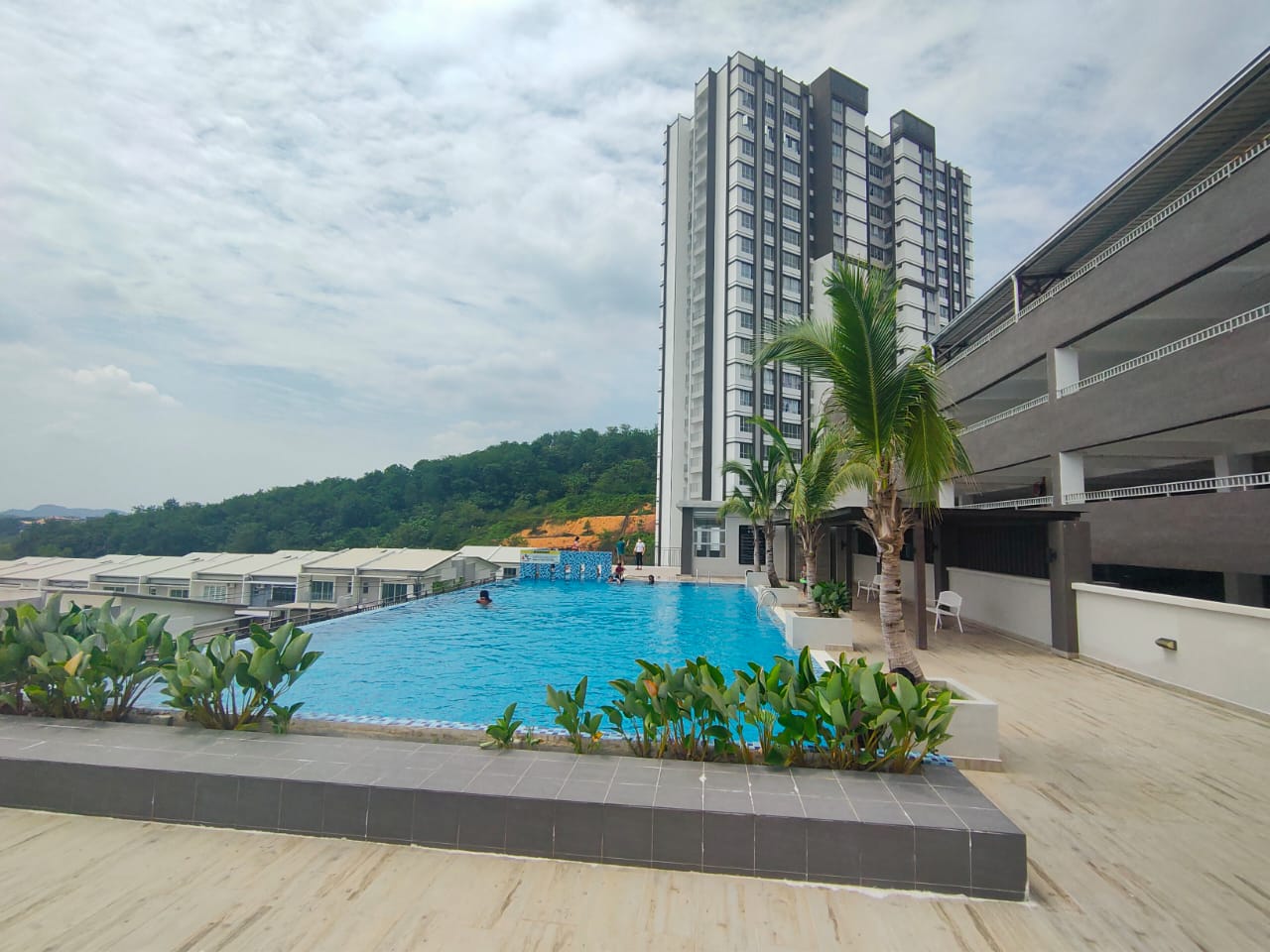 SCIENTAX MERU CONDO 15TH FLOOR  FOR RENT