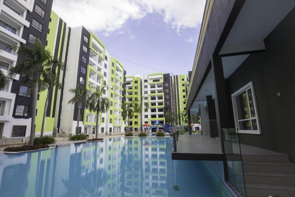 MANHATTAN CONDO AT JALAN PASIR PUTEH FOR RENT - photo 1