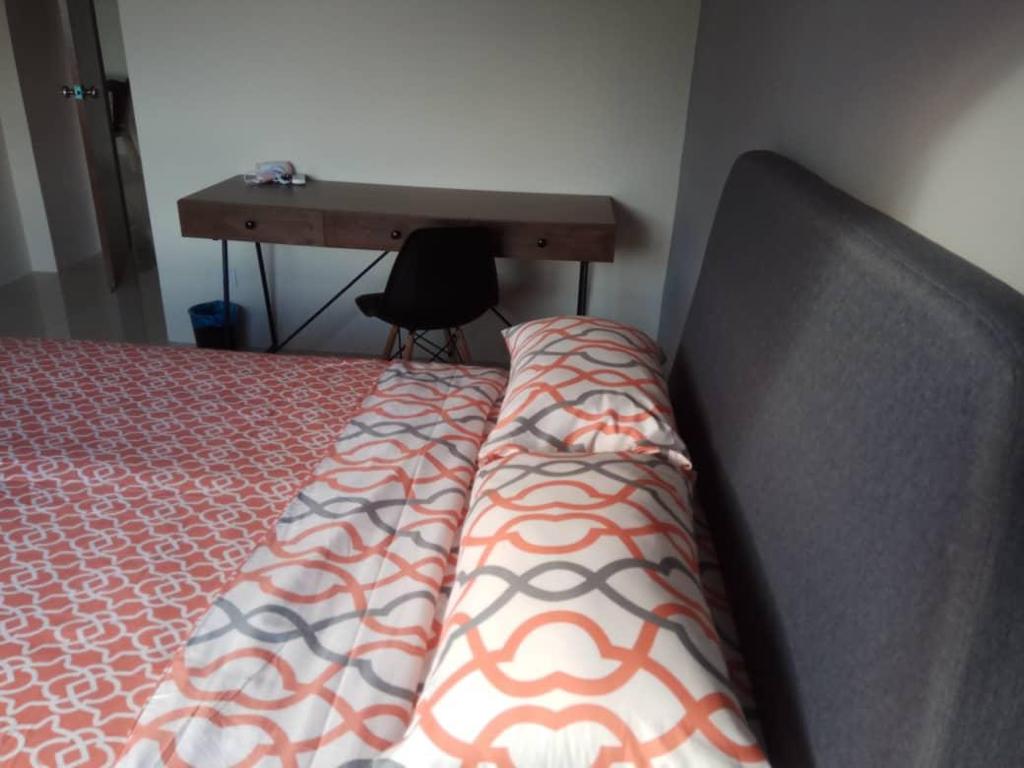 MANHATTAN CONDO AT JALAN PASIR PUTEH FOR RENT - photo 4