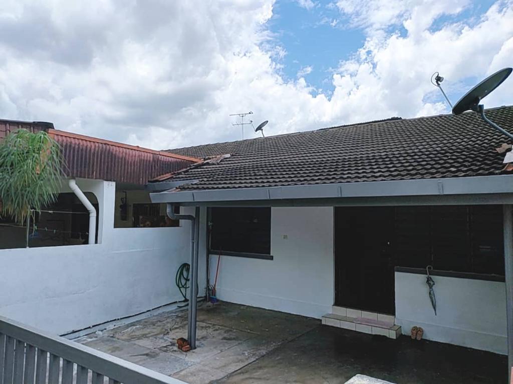 SINGLE STOREY HOUSE IPOH GARDEN FOR RENT
