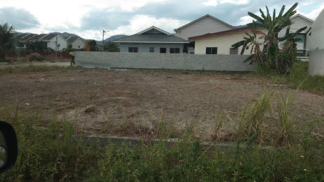 RESIDENTIAL LAND AT MENGLEMBU FOR RENT