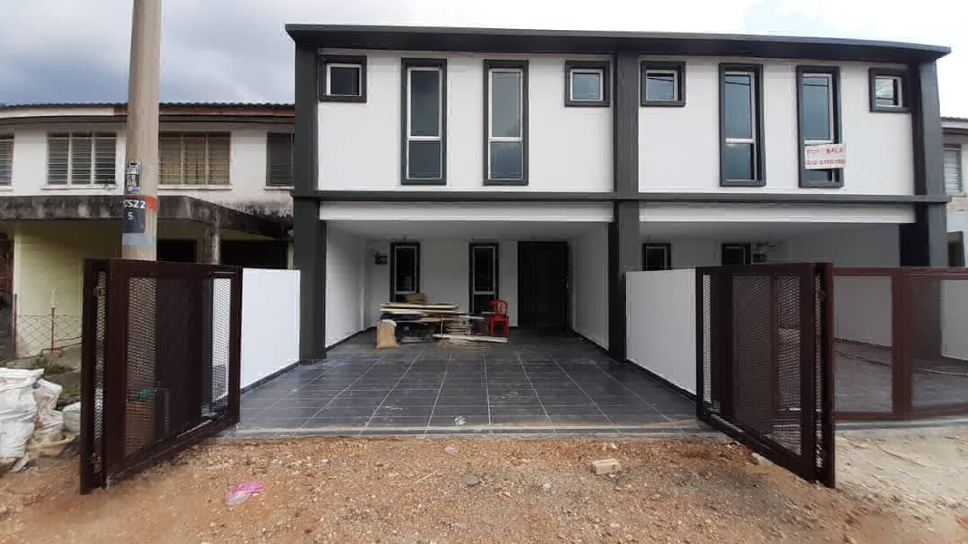 DOUBLE STOREY HOUSE AT TAMAN CEMPAKA FOR SALE - photo 1