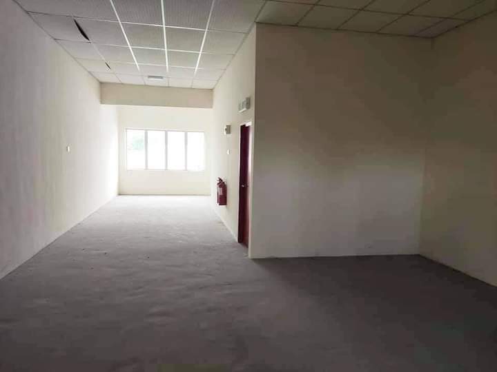 MENGLEMBU LAHAT SHOPLOT FOR RENT - photo 7