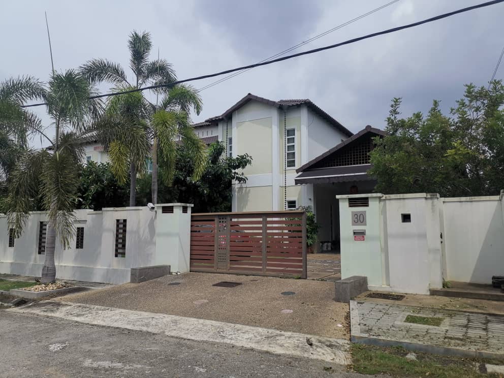 MEGAH PASIR PUTIH FULLY FURNISH BUNGALOW FOR SALE
