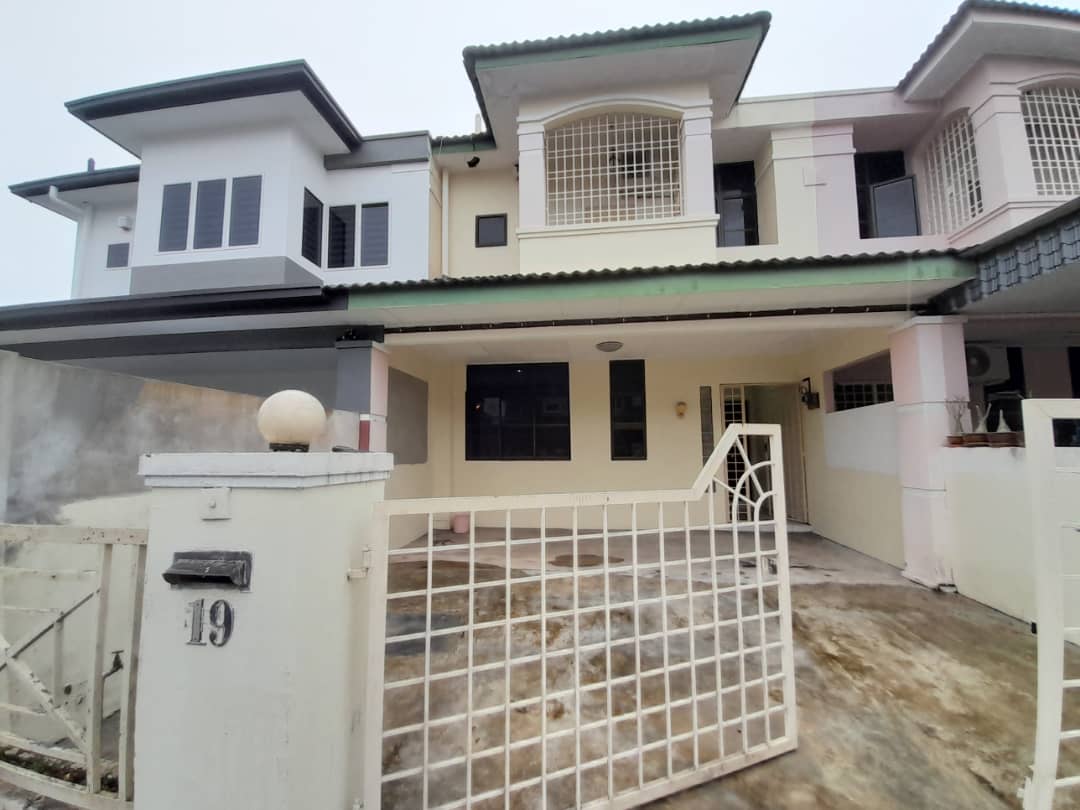 BERCHAM AMAN DOUBLE STOREY HOUSE FOR SALE - photo 1