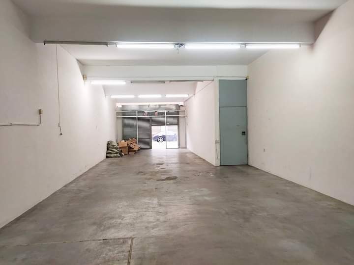 BERCHAM SHOPLOT GROUND FLOOR FOR RENT - photo 3