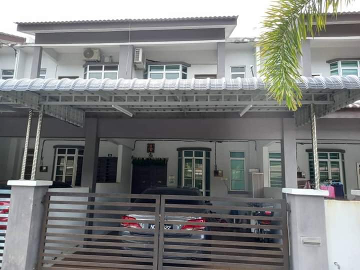 BANDAR LAHAT BARU DOUBLE STOREY HOUSE FOR SALE