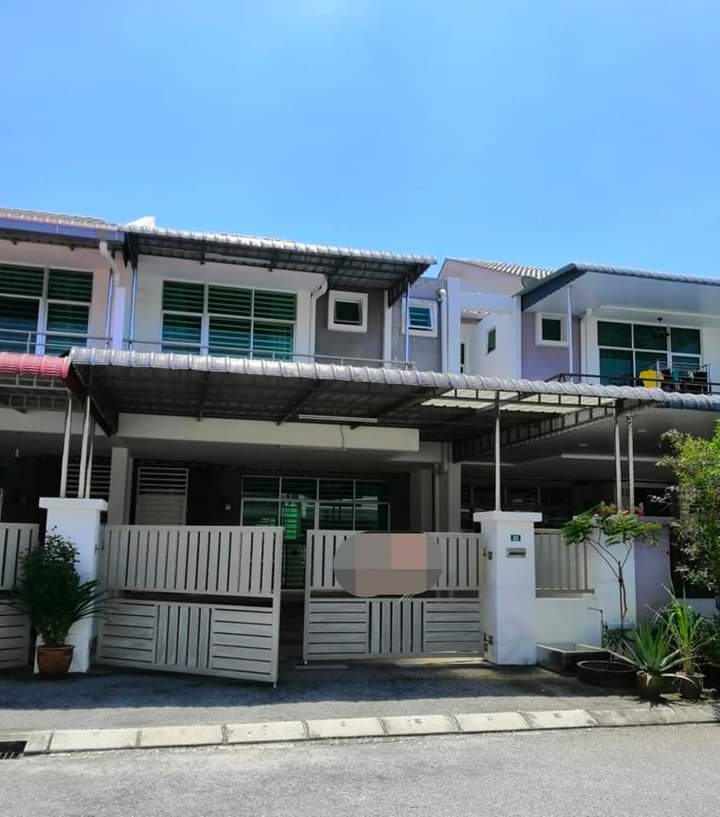 PENGKALAN DOUBLE STOREY HOUSE FOR SALE