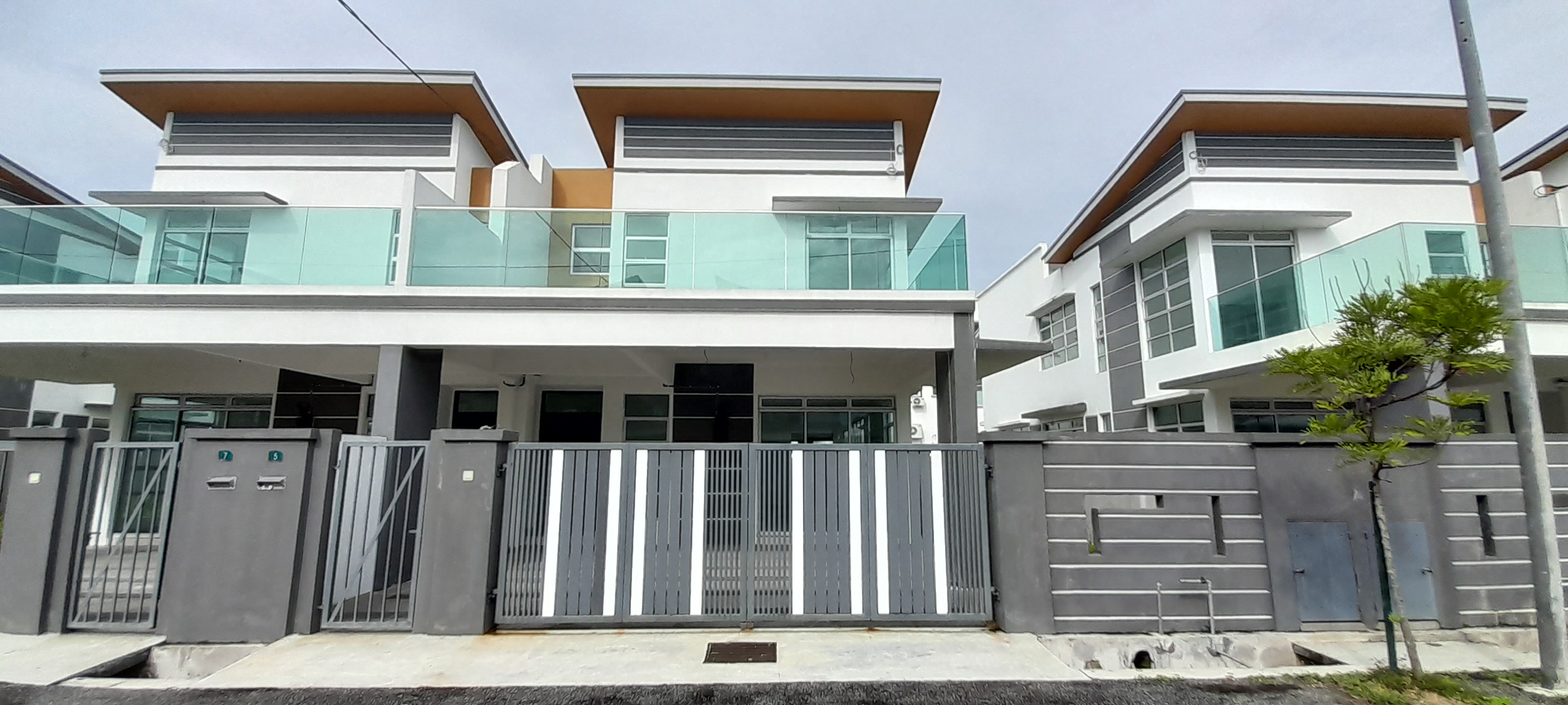 KLEBANG PERDANA NEW SEMID DOUBLE STOREY FOR SALE