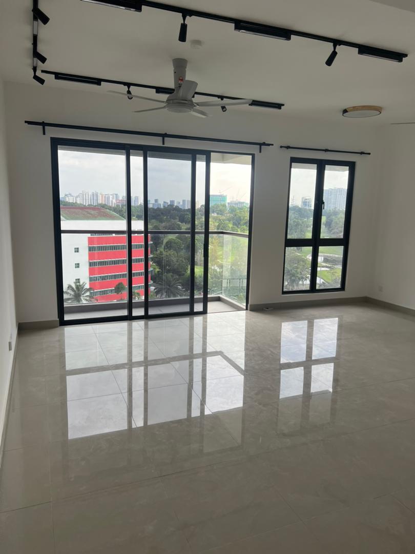 Below Market 3 Bedroom near Lrt in Kelana Jaya - photo 7