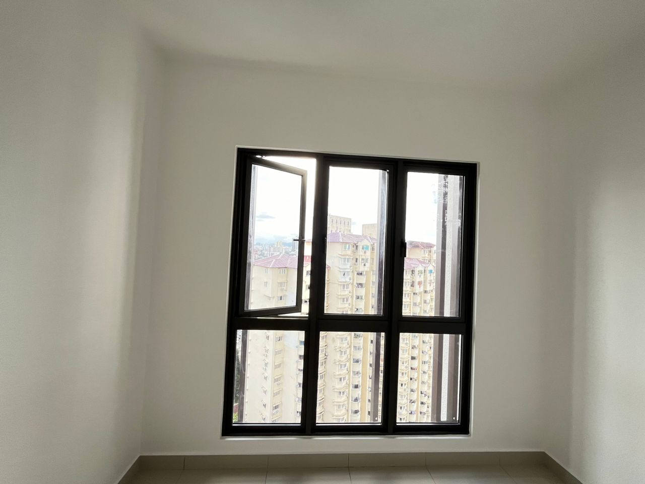 Magnificent 2 Bedroom Unit in Panorama Kelana Jaya - photo 5