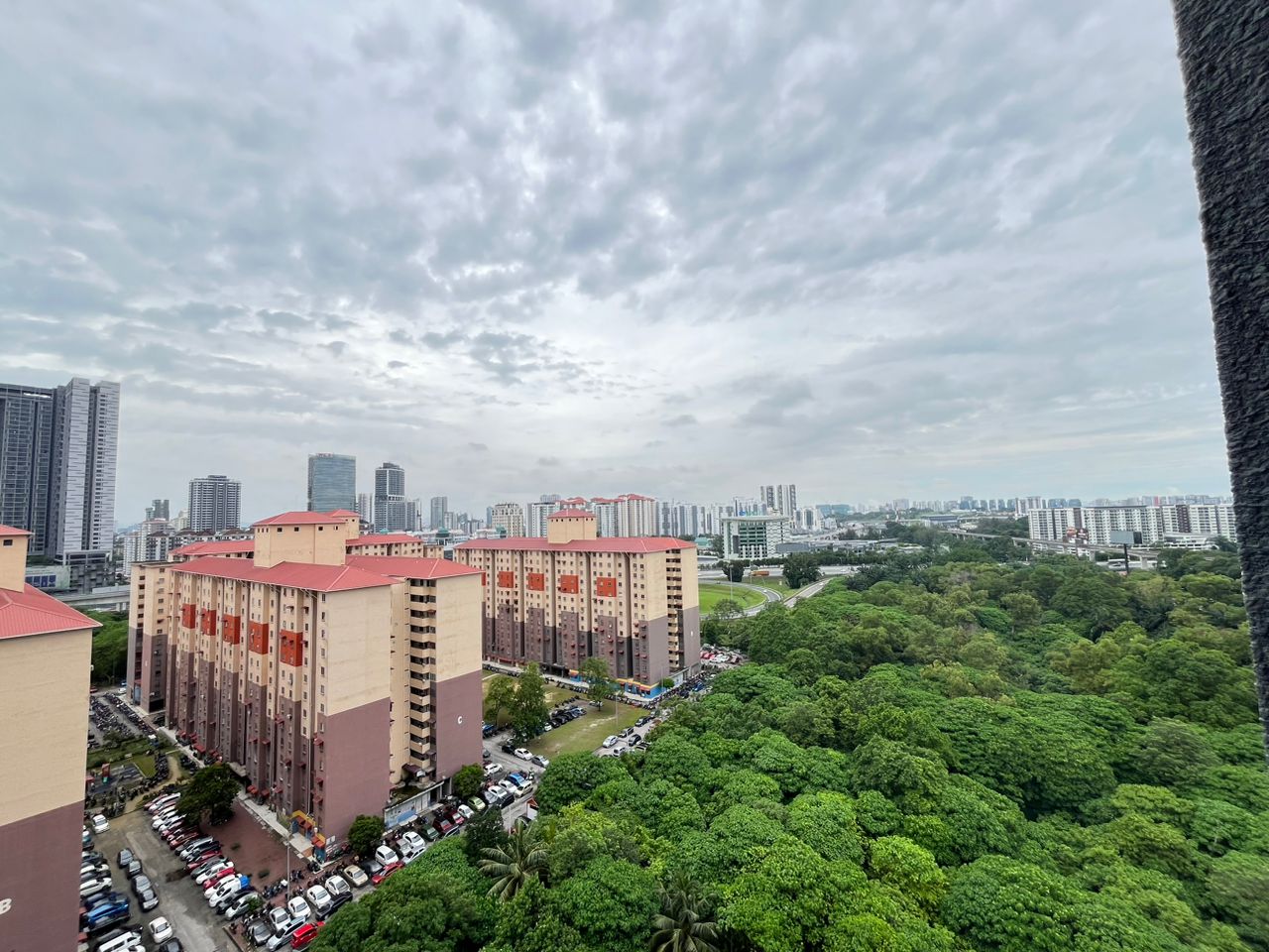 2 Bedroom Unit Ara Sentral Link Bridge to Lrt AD - photo 12