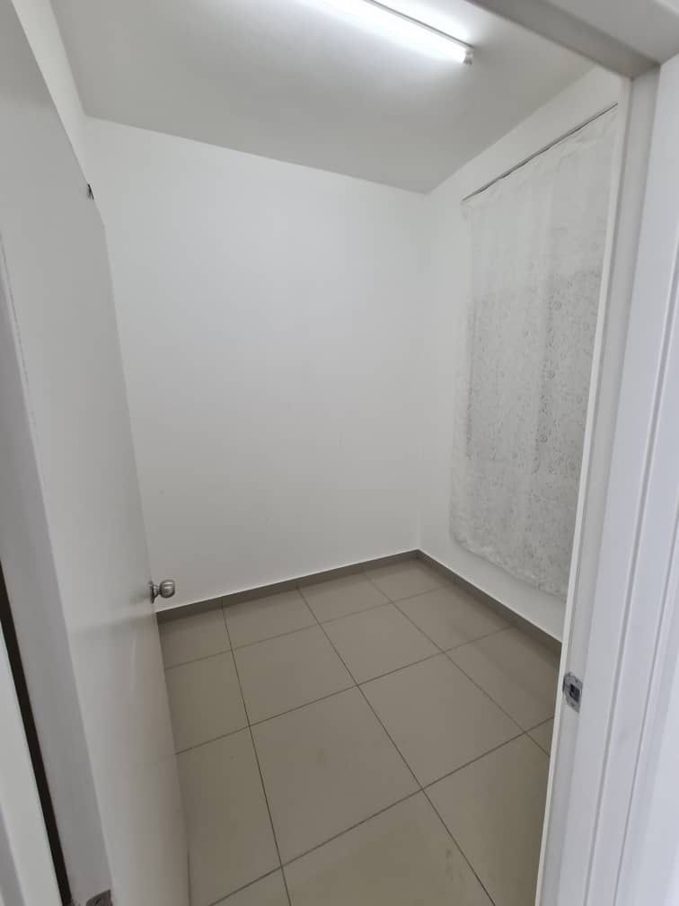 3 Plus 1 Store Room unit in Saville D Lake AD - photo 2