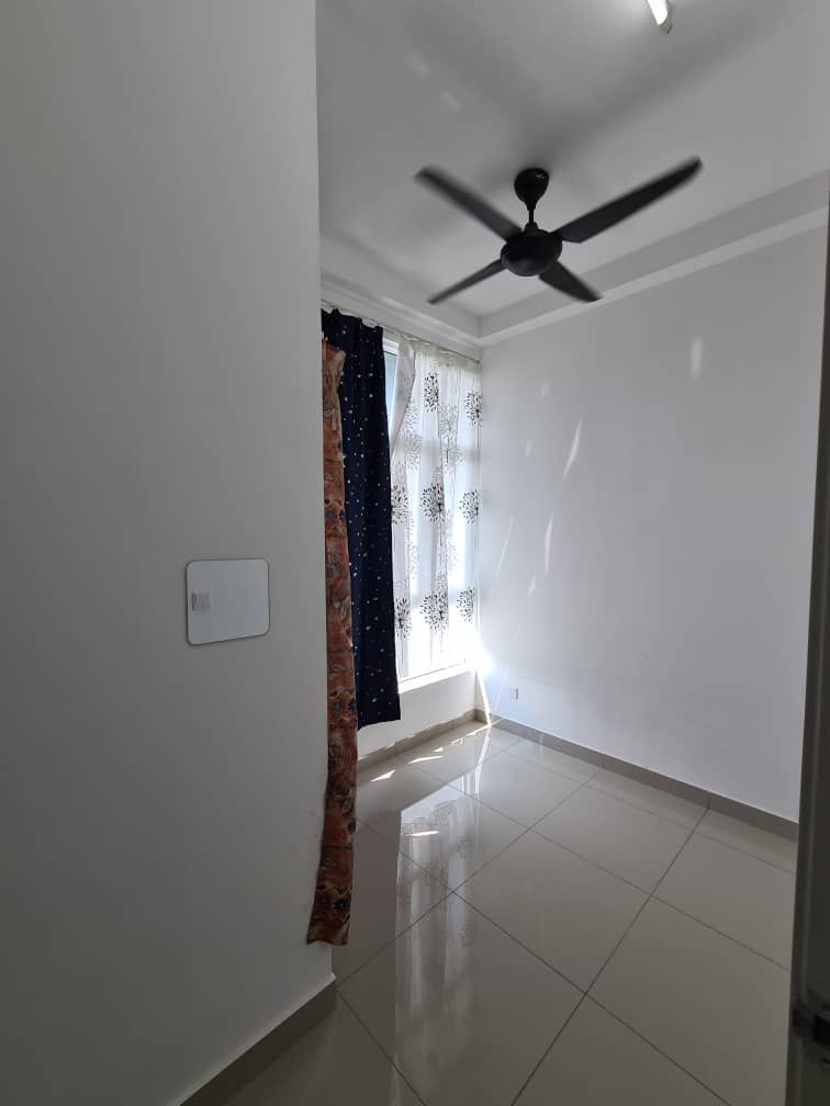 3 Plus 1 Store Room unit in Saville D Lake AD - photo 4