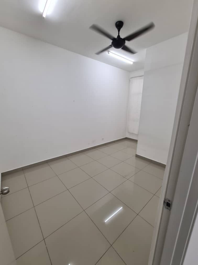 3 Plus 1 Store Room unit in Saville D Lake AD - photo 6