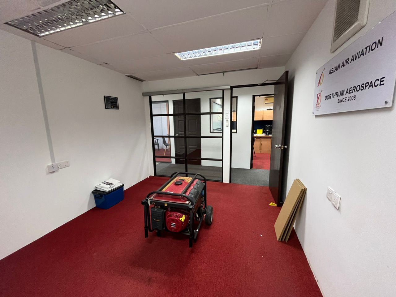 Fully Furnished Office For Rent Great Owner AD - photo 13