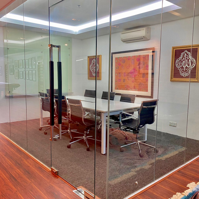 Huge Renovated Office in Oasis Square by AD - photo 5