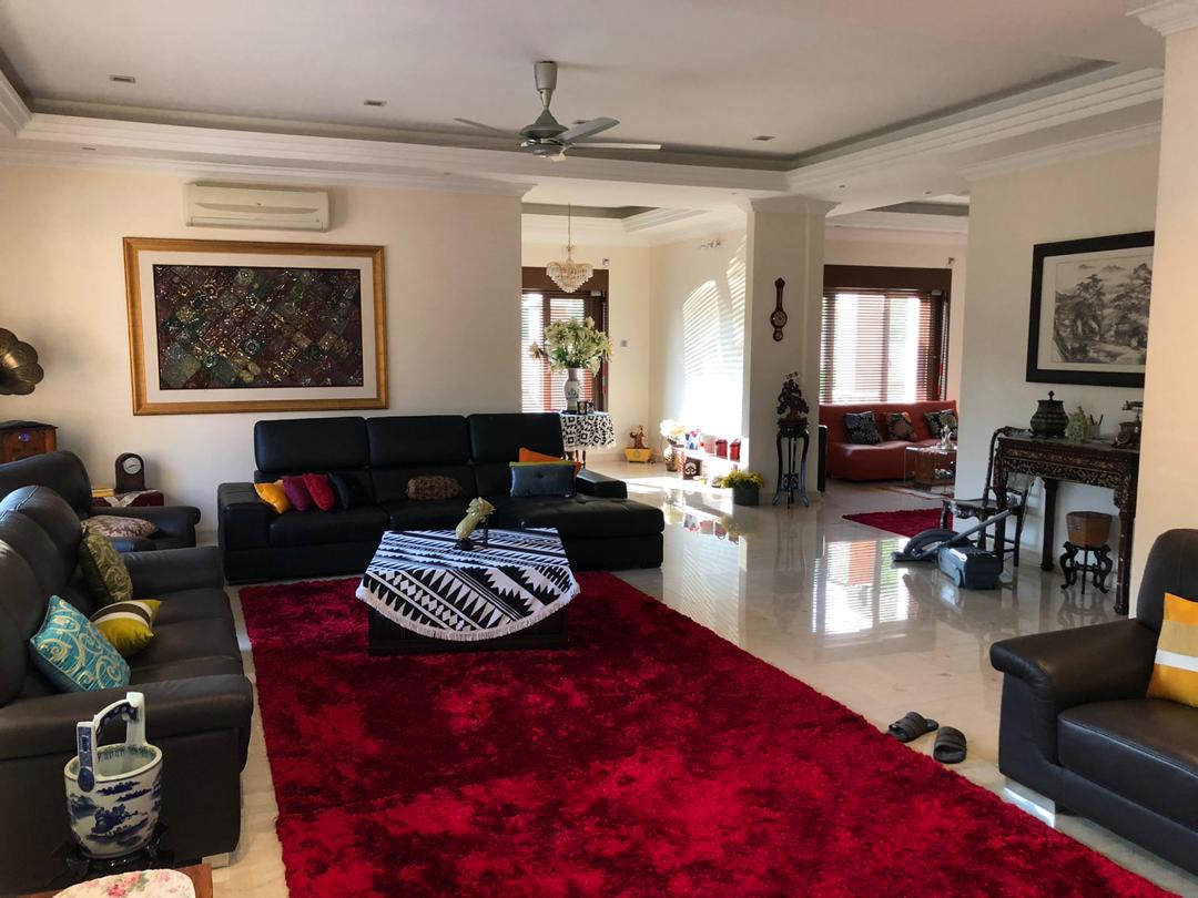 Huge Bungalow For Sale in Section 9 Good Deal AD - photo 2
