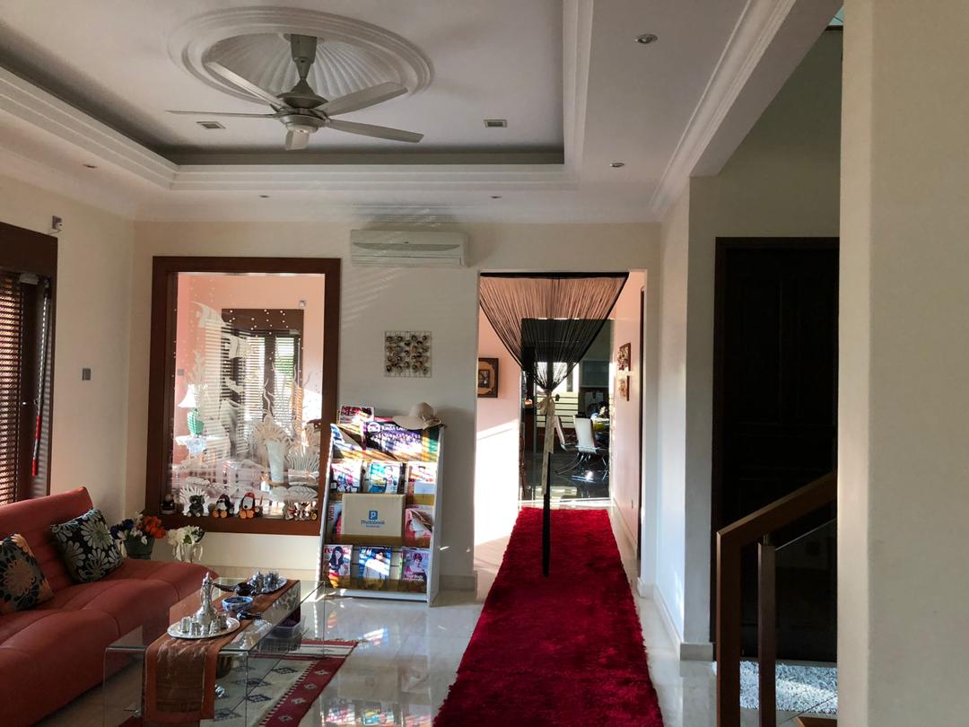 Huge Bungalow For Sale in Section 9 Good Deal AD - photo 4