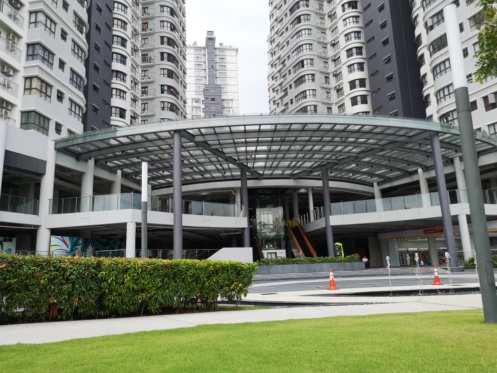 Sky Garden Partial Furnished Face East Subang View - photo 5