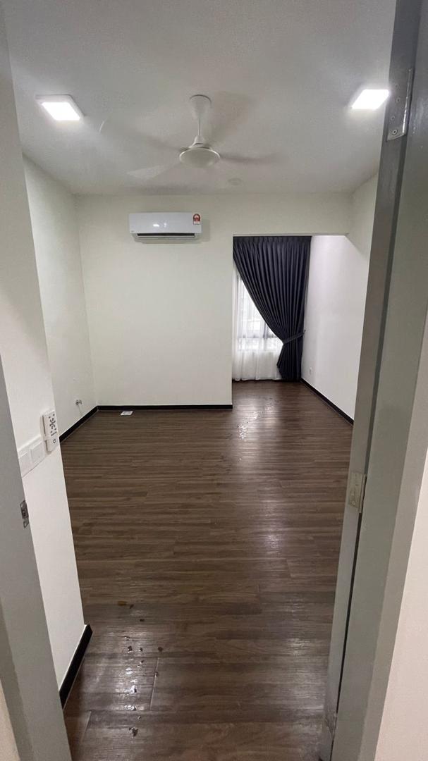 Partly Furnsihed 4 Bedrooms Embayu Damansara West - photo 6