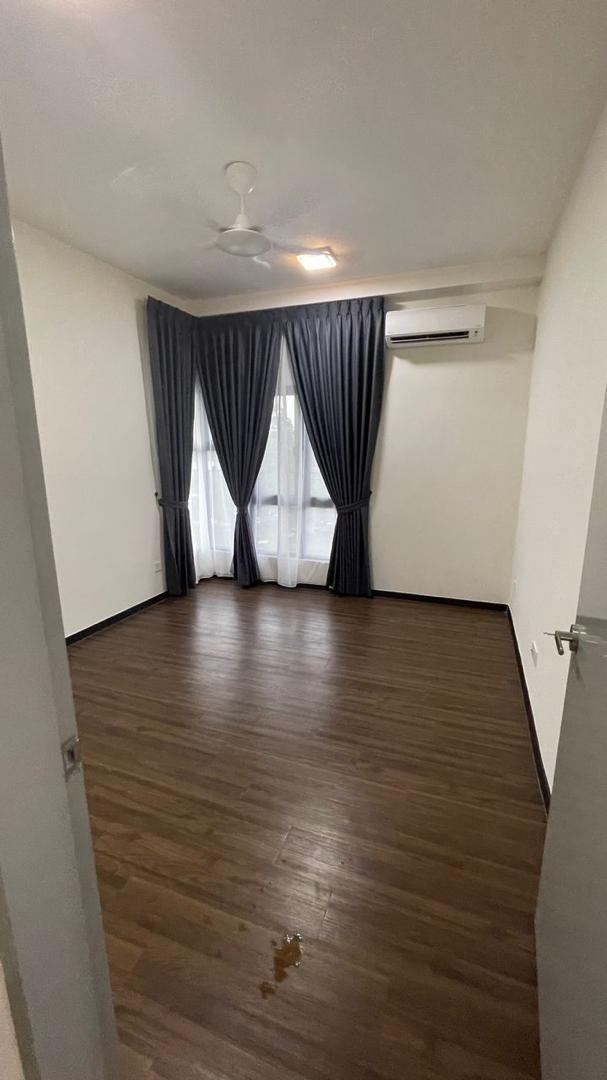 Partly Furnsihed 4 Bedrooms Embayu Damansara West - photo 10