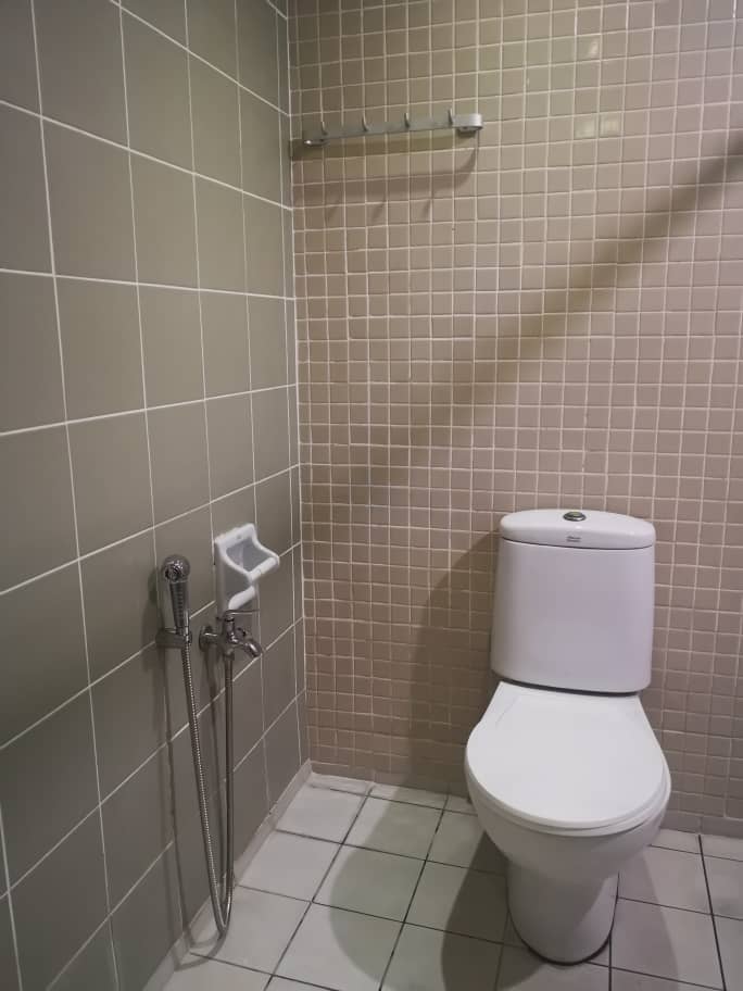 Well Maintained Fully Furnished Unit in Amcorp AD - photo 5