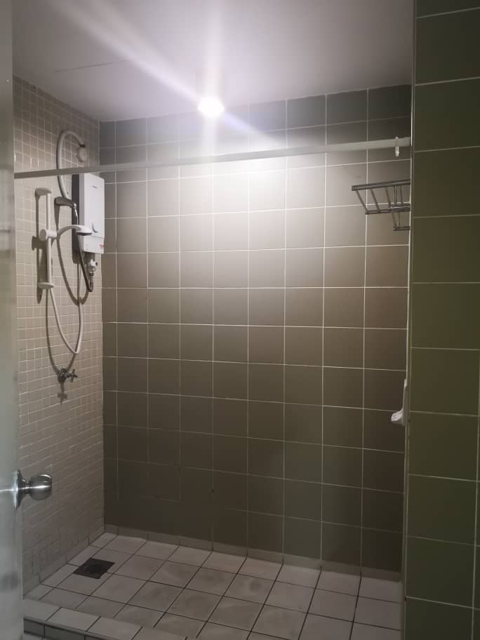 Well Maintained Fully Furnished Unit in Amcorp AD - photo 7