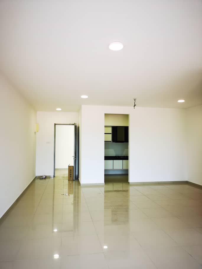 3 Bedroom Unit in Taman Sri Putra Mas E Park AD - photo 2