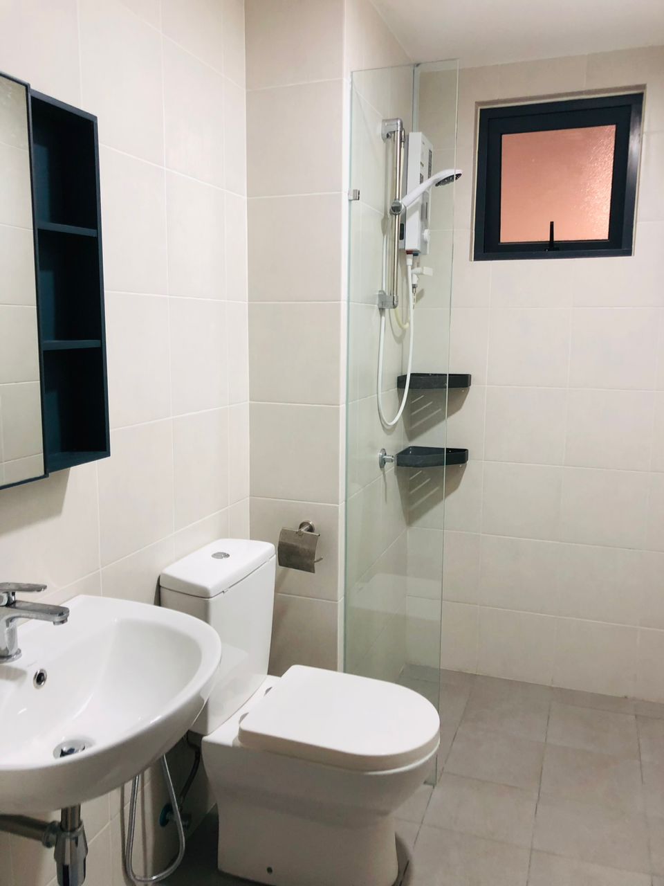 Rare 3 Bedroom Unit Facing M Arisa M Centura AD - photo 5