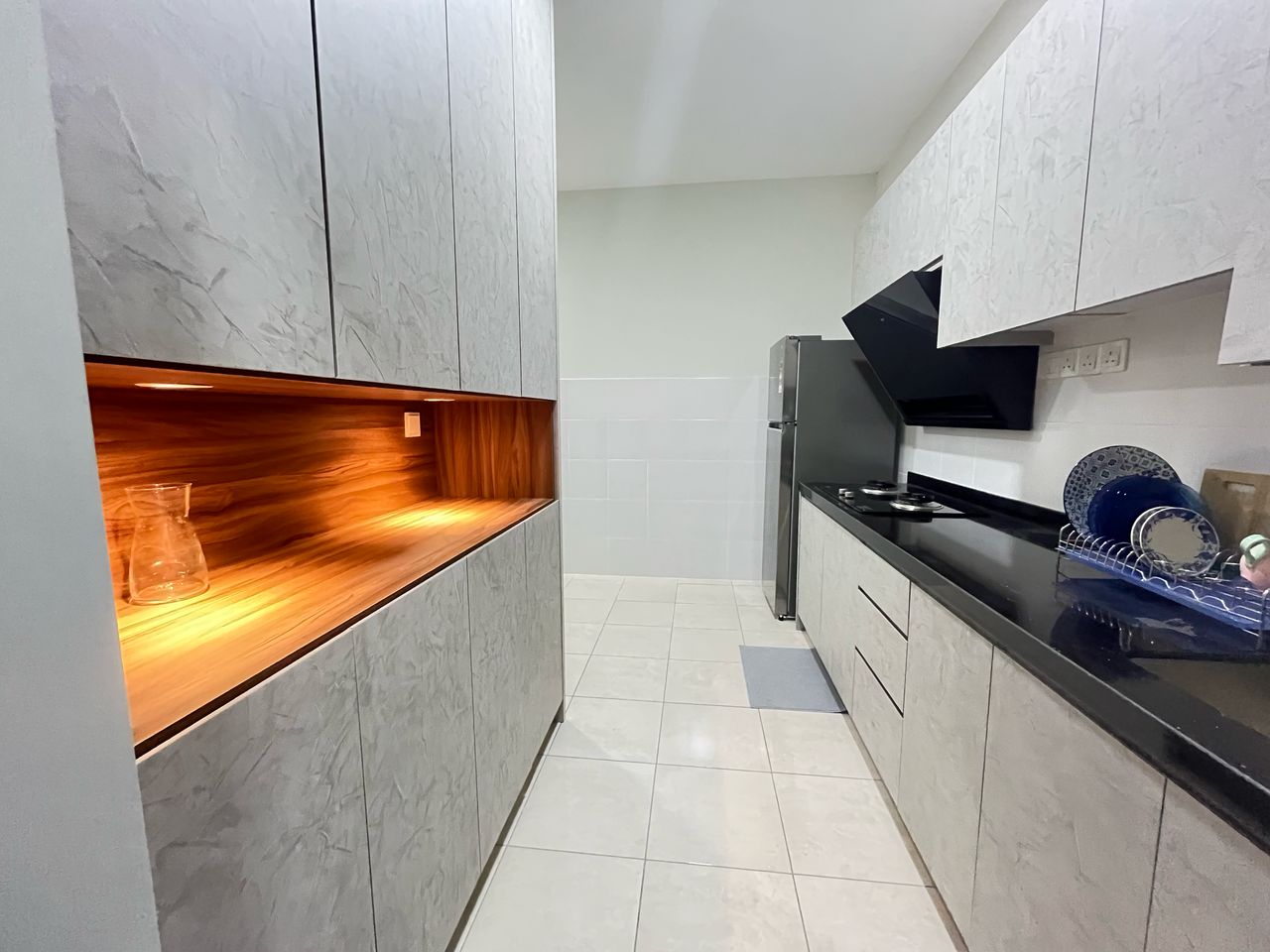 Block A Fully Furnished 3 Bedroom Rare Unit AD - photo 2