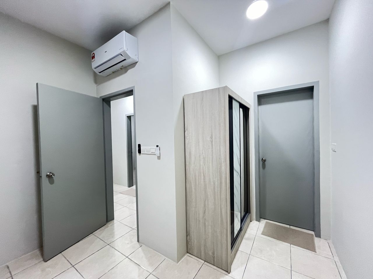 Block A Fully Furnished 3 Bedroom Rare Unit AD - photo 6