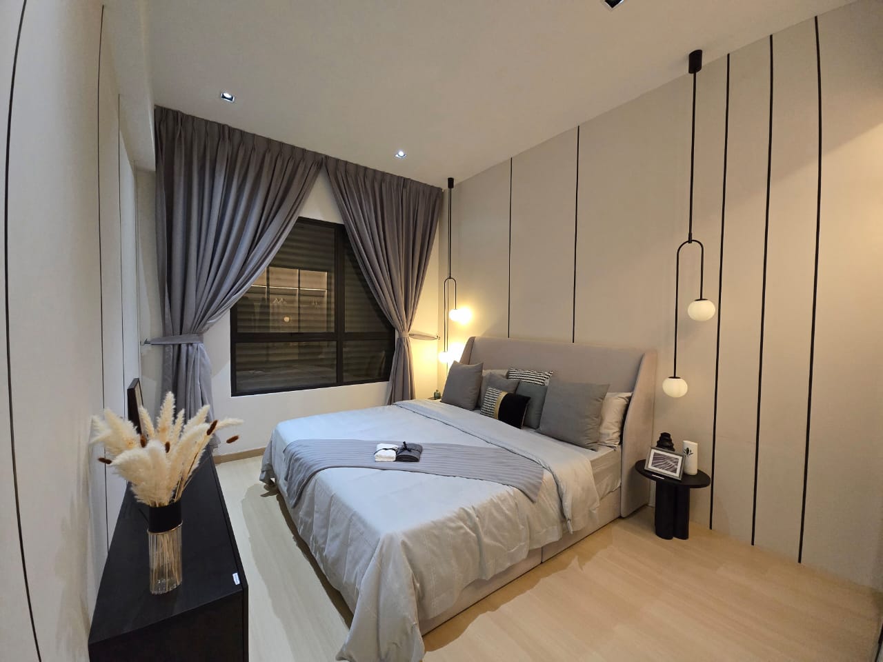 Freehold  Project, walking distance to BRT - photo 3