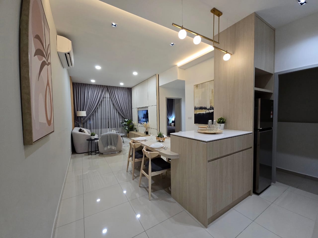 Freehold  Project, walking distance to BRT - photo 2