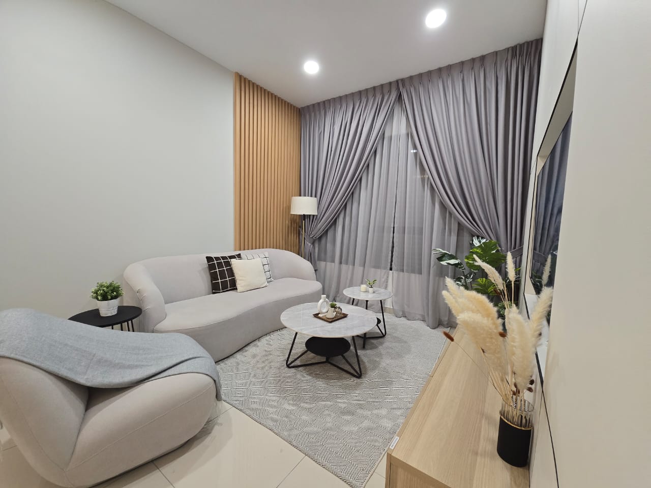 Freehold  Project, walking distance to BRT - photo 7
