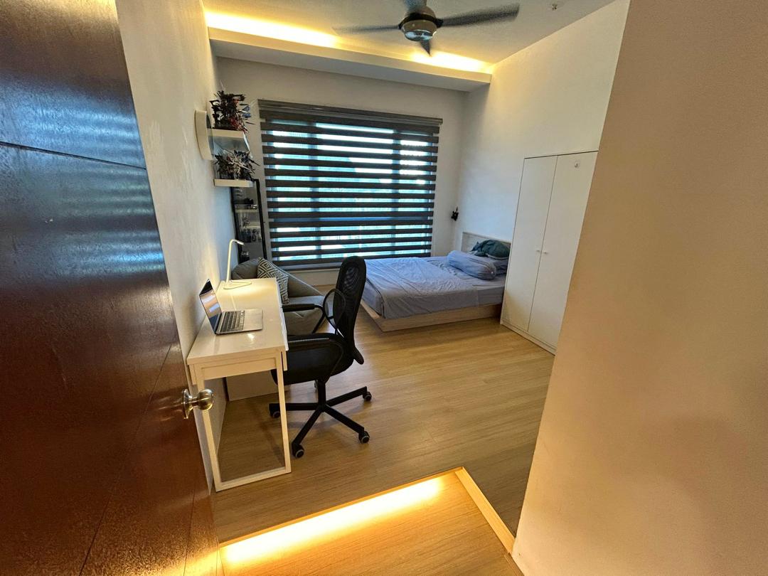 Nice interior design facing lake bandar suwnay - photo 3