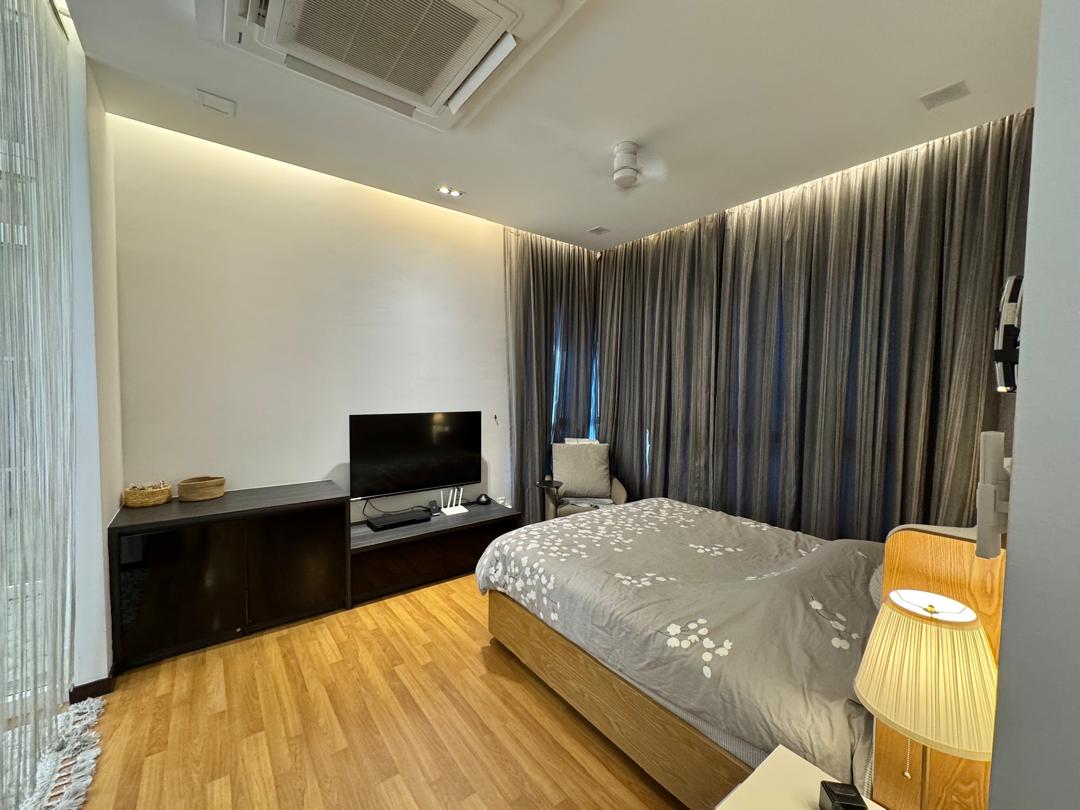 Nice interior design facing lake bandar suwnay - photo 13