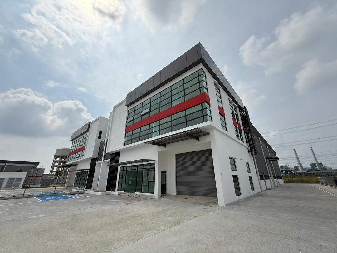 Compass, Kota Seri Langat, 3 Jalan Atma 2