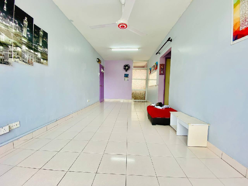 END LOT Apartment Latan Biru Seksyen 8 Kota Damansara Petaling Jaya  - photo 2