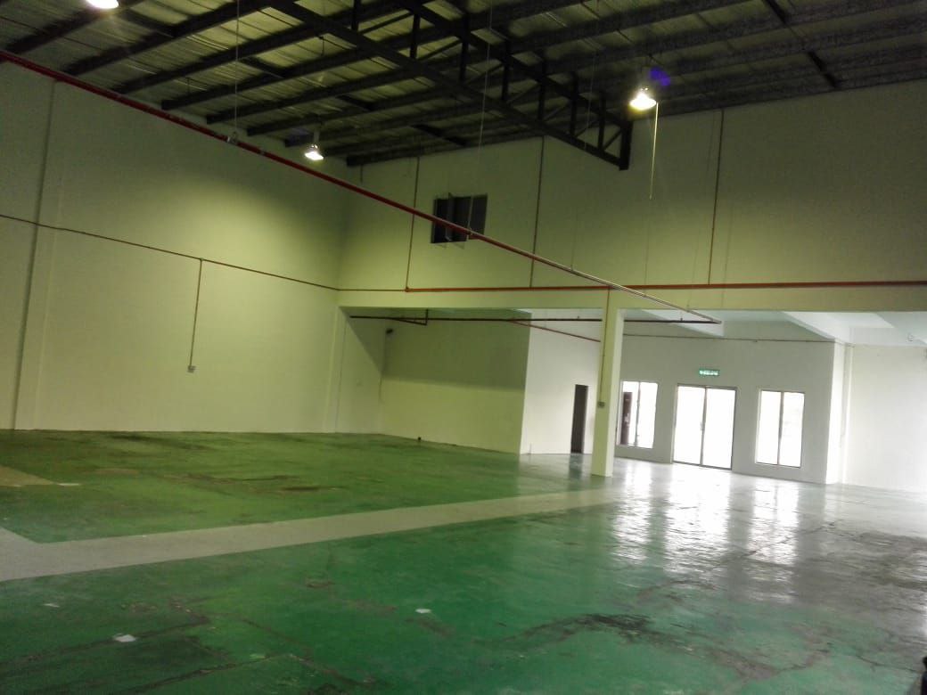 shah Alam 1point5 sty semi d factory corner - photo 4
