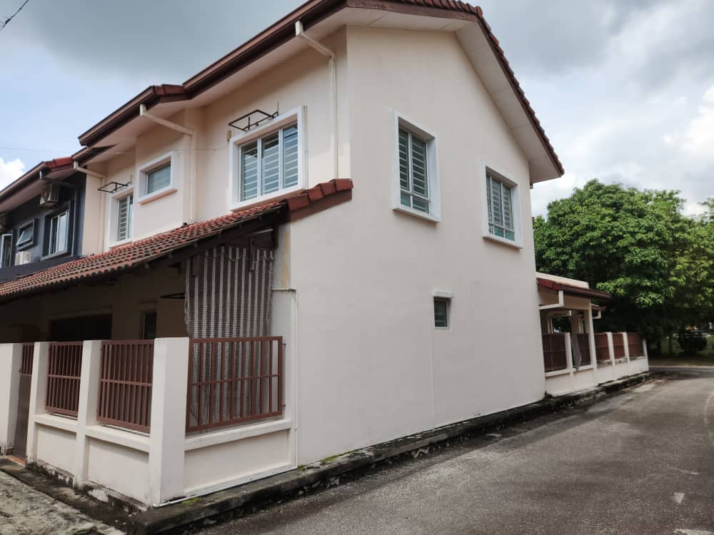 Superlink House Laman Putra, Putra Heights - photo 11