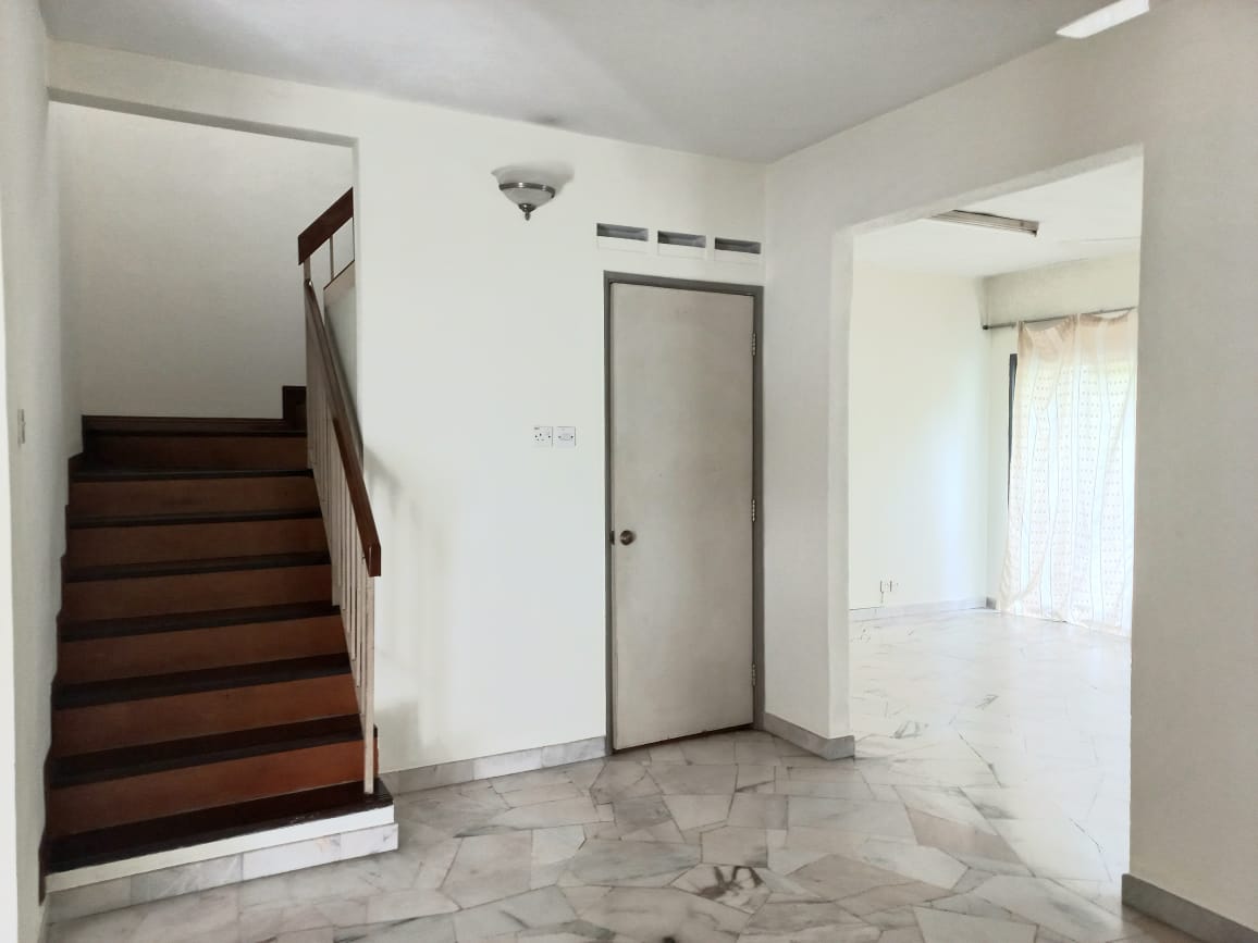 2 Storey Intermediate House USJ 2 Subang Jaya - photo 8